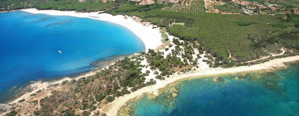 Residence Sos Alinos Cala Liberotto Exteriör bild